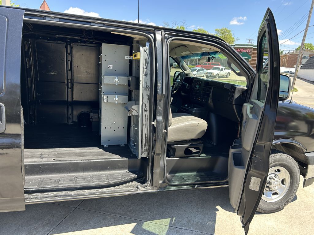 2018 Chevrolet Express Image 9