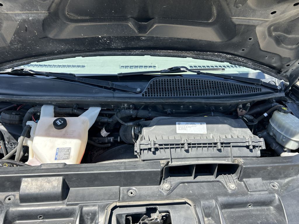 2018 Chevrolet Express Image 13