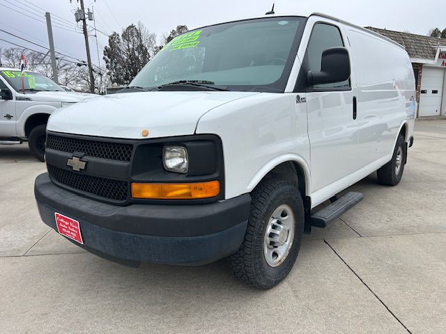 2013 Chevrolet Express Image 4