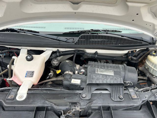 2013 Chevrolet Express Image 14