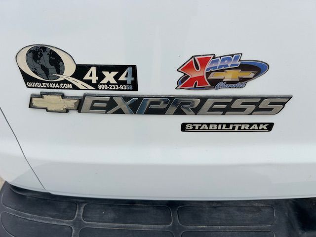 2013 Chevrolet Express Image 25