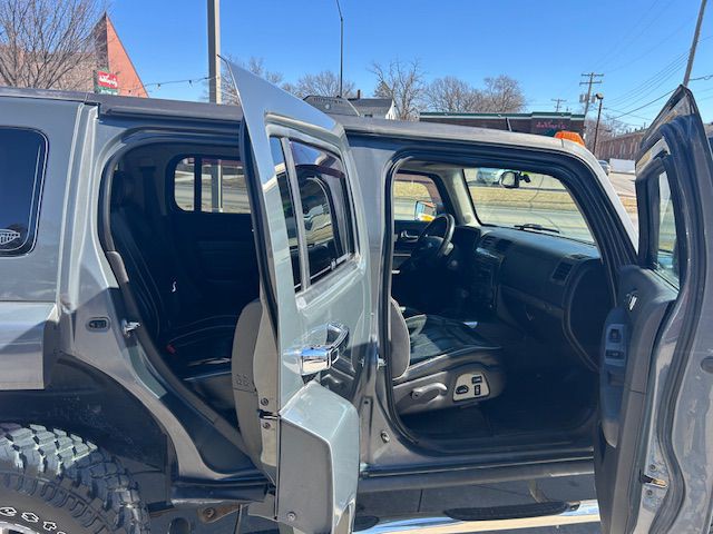 2008 HUMMER H3 Image 8