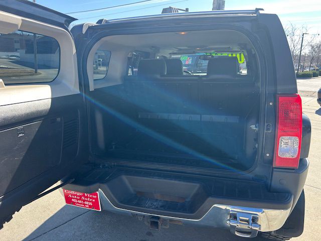 2008 HUMMER H3 Image 9
