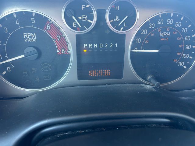 2008 HUMMER H3 Image 16