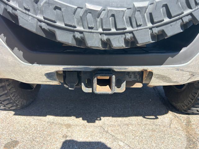 2008 HUMMER H3 Image 21