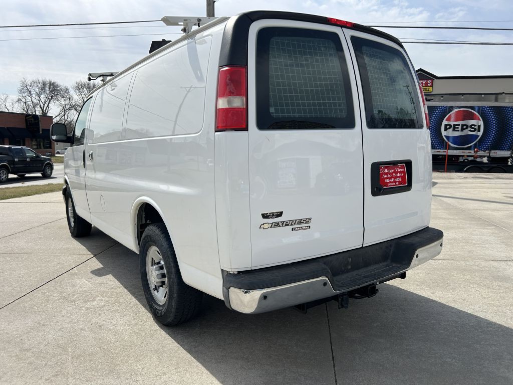 2015 Chevrolet Express Image 5