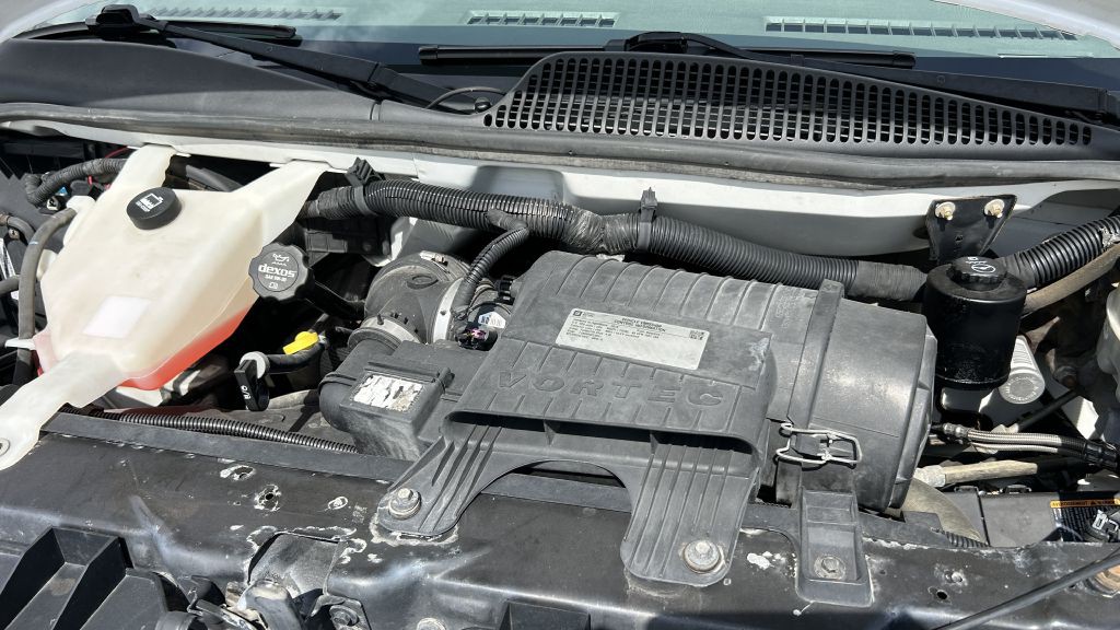 2015 Chevrolet Express Image 13