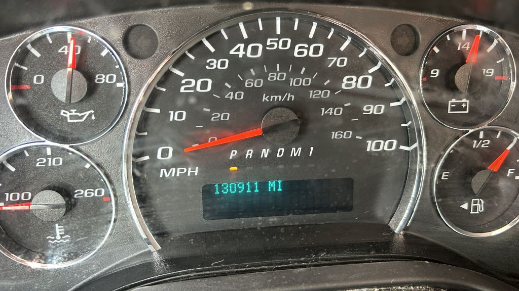 2015 Chevrolet Express Image 18