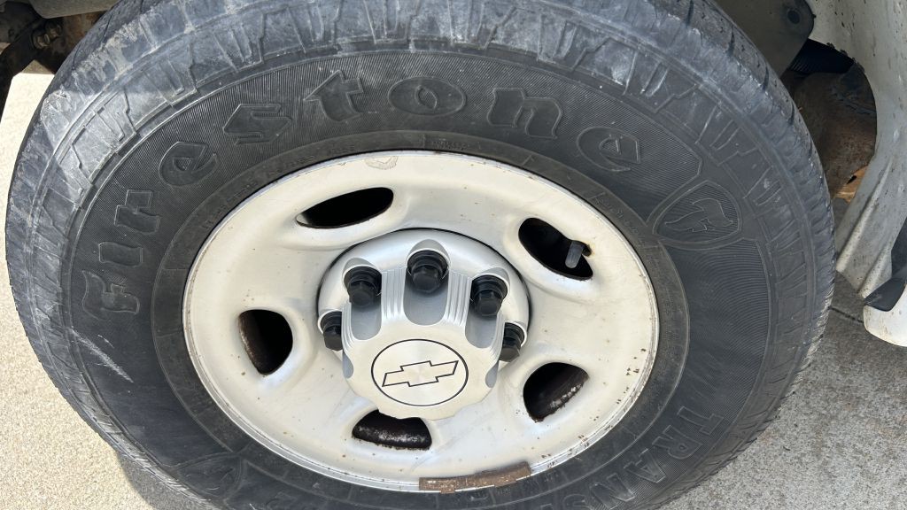 2015 Chevrolet Express Image 21