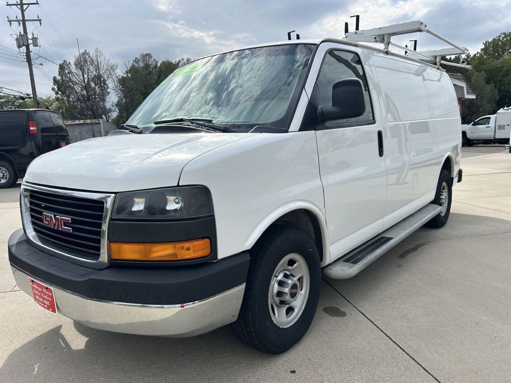 2016 GMC Savana Image 3