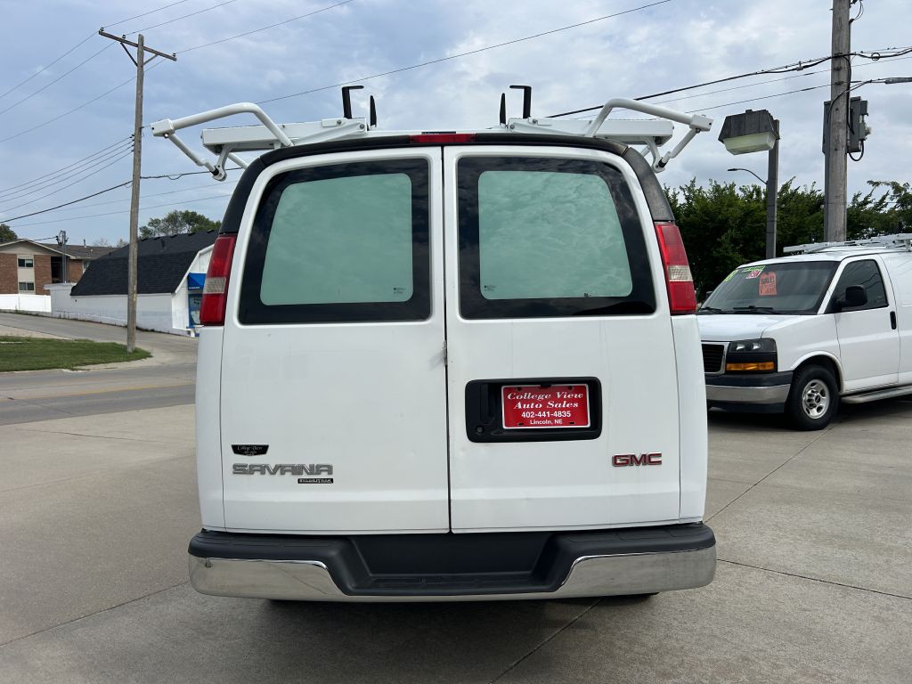 2016 GMC Savana Image 6