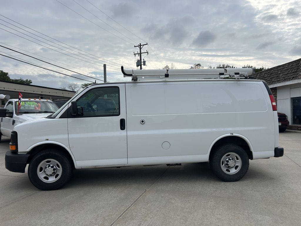 2015 Chevrolet Express Image 5