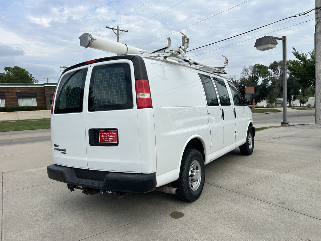 2015 Chevrolet Express Image 8