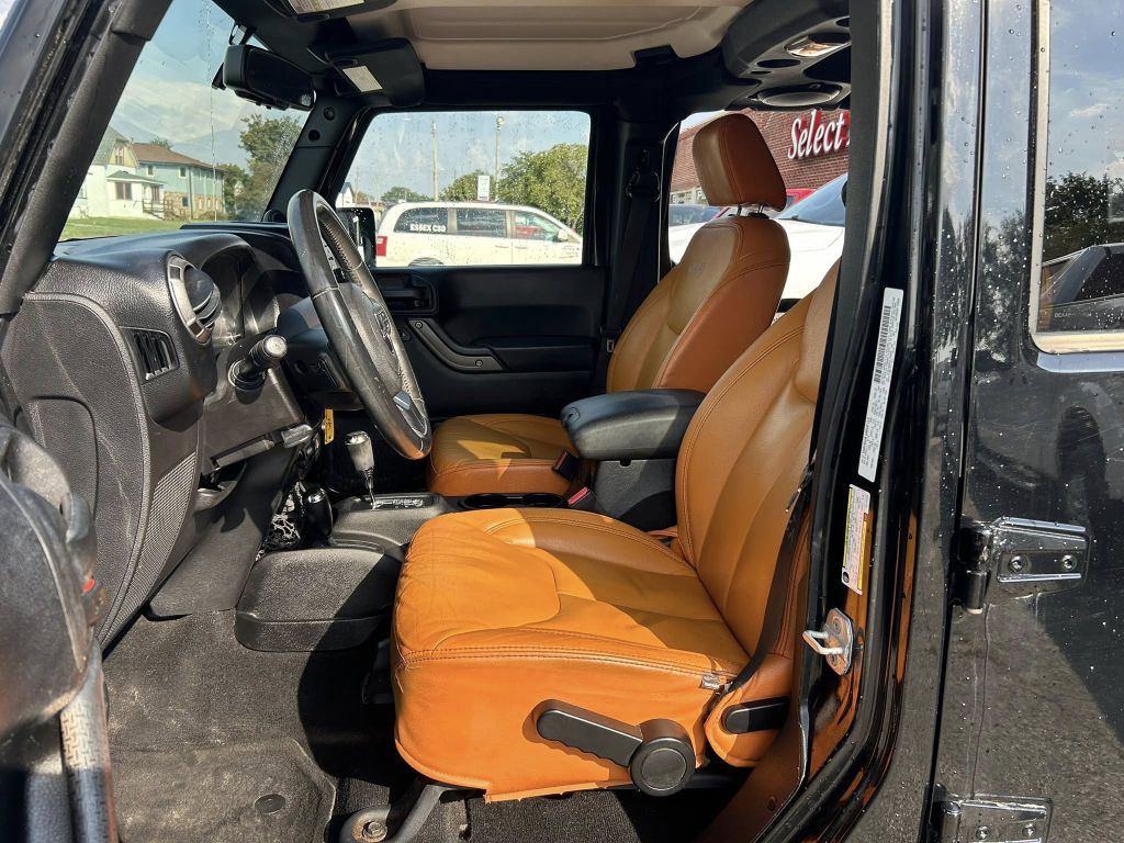 2014 Jeep Wrangler Unlimited Image 9