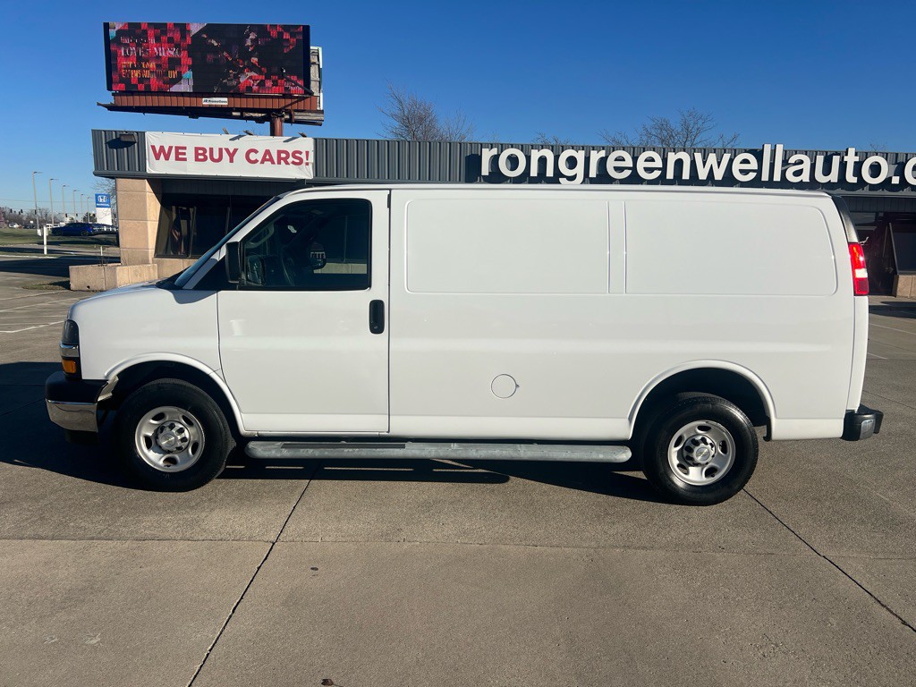 2021 Chevrolet Express Image 2