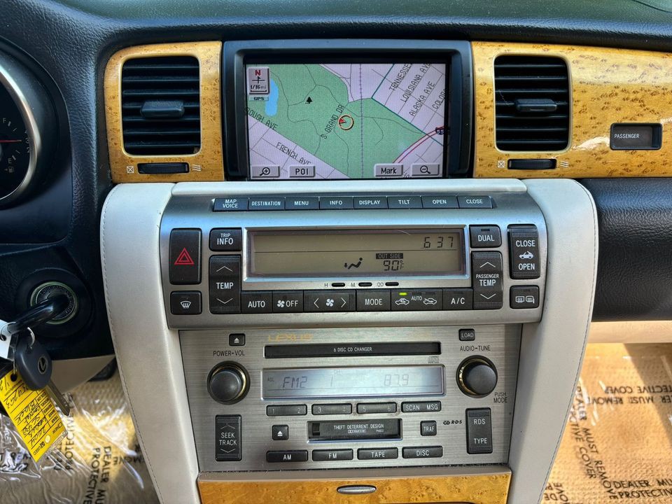 2004 Lexus SC Image 14