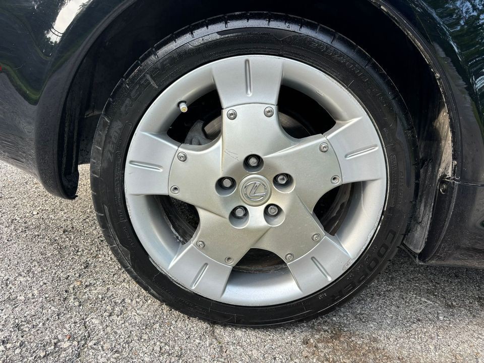2004 Lexus SC Image 20