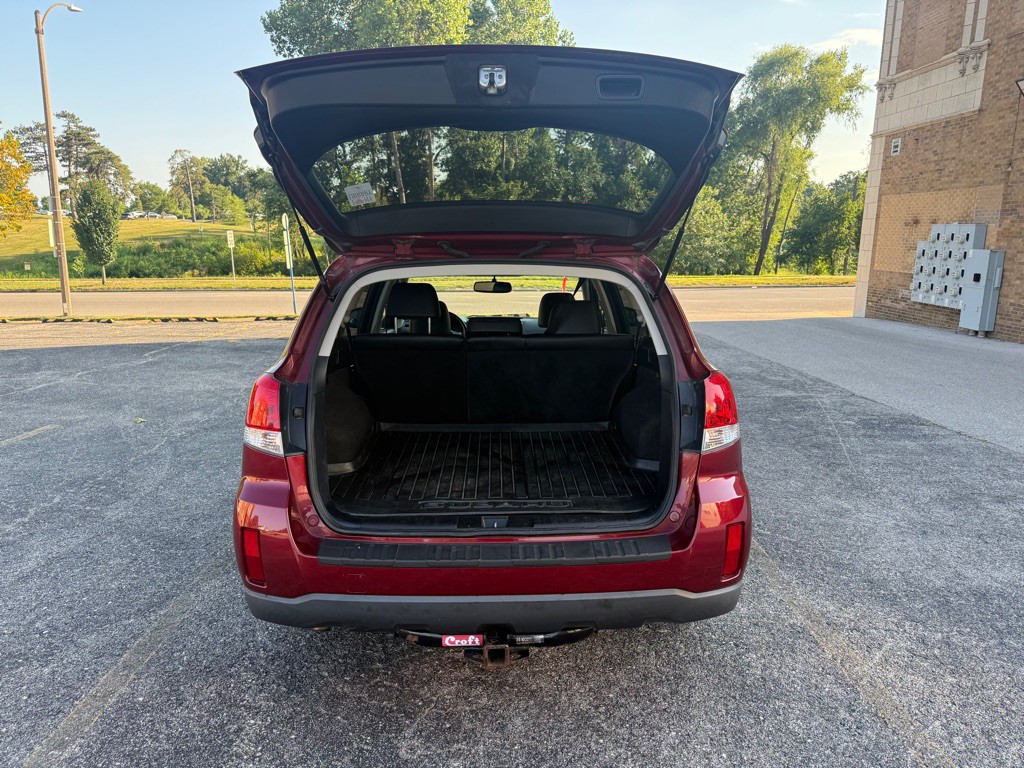 2012 Subaru Outback Image 10