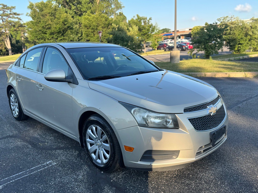2011 Chevrolet Cruze Image 4