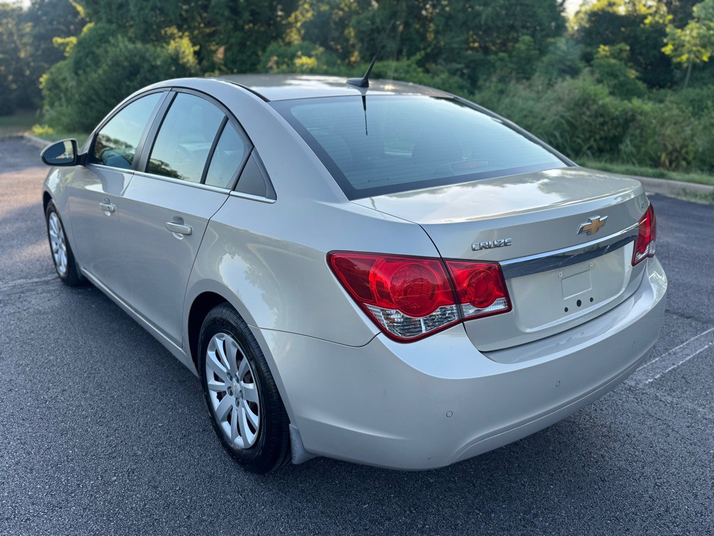 2011 Chevrolet Cruze Image 9