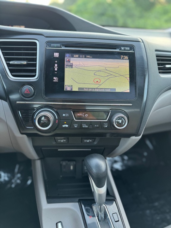 2015 Honda Civic Image 21