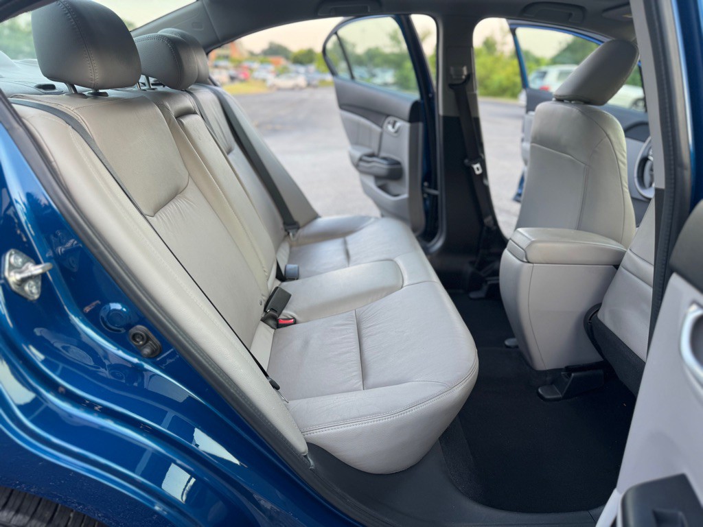 2015 Honda Civic Image 24