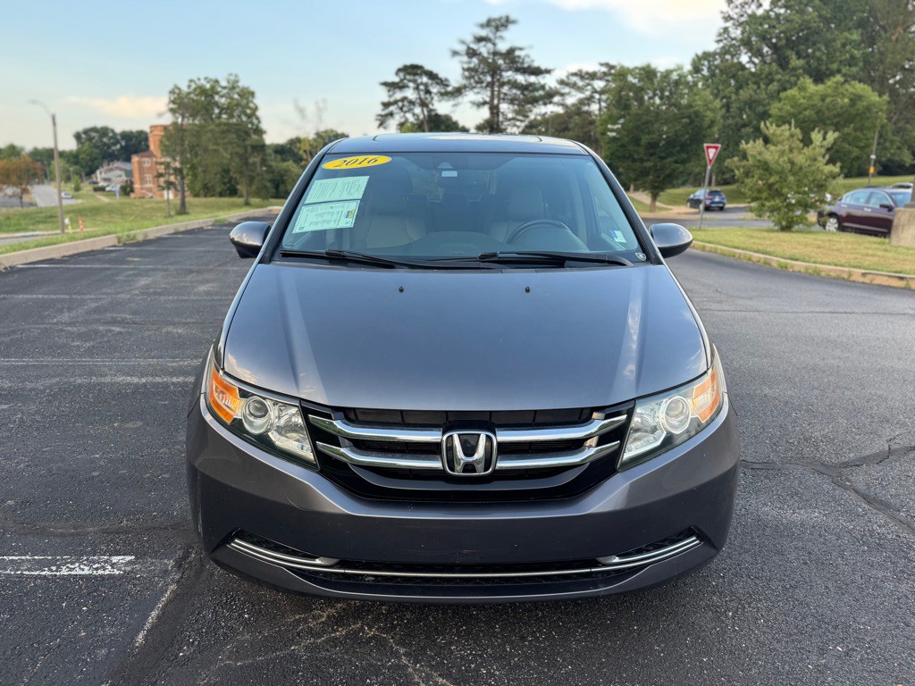 2016 Honda Odyssey Image 2