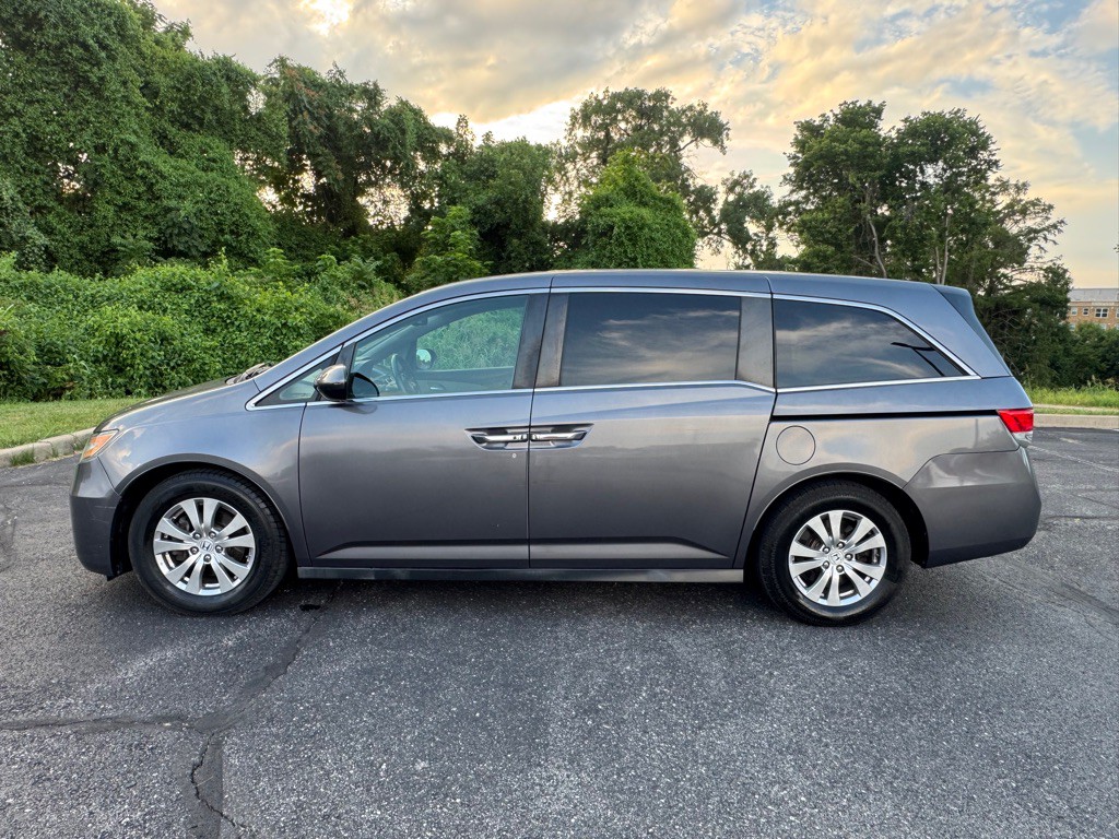 2016 Honda Odyssey Image 3