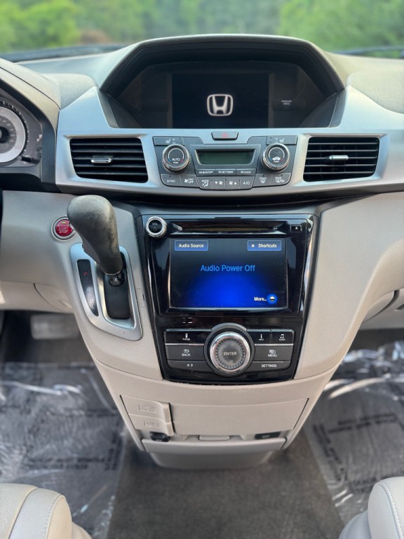 2016 Honda Odyssey Image 20