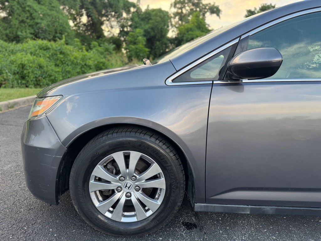 2016 Honda Odyssey Image 28