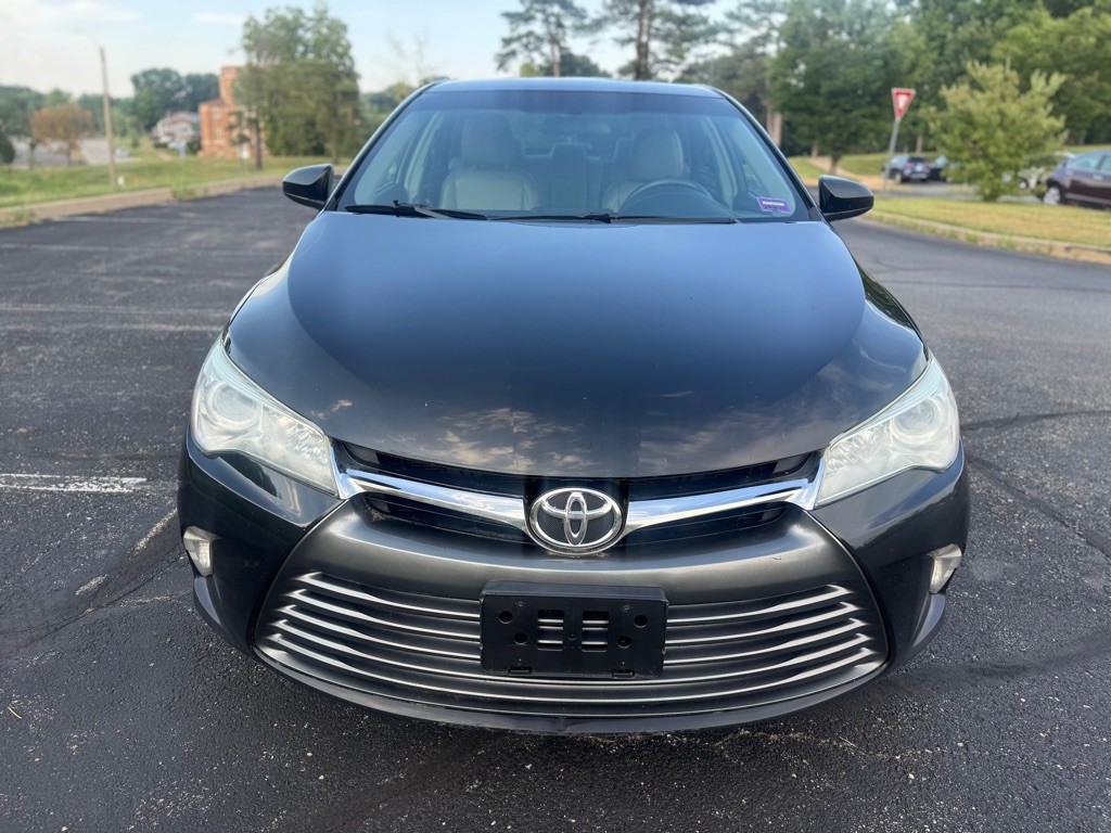 2016 Toyota Camry Image 5