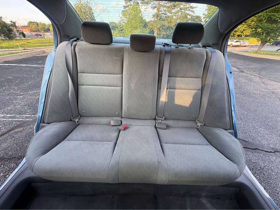 2010 Honda Civic Image 17