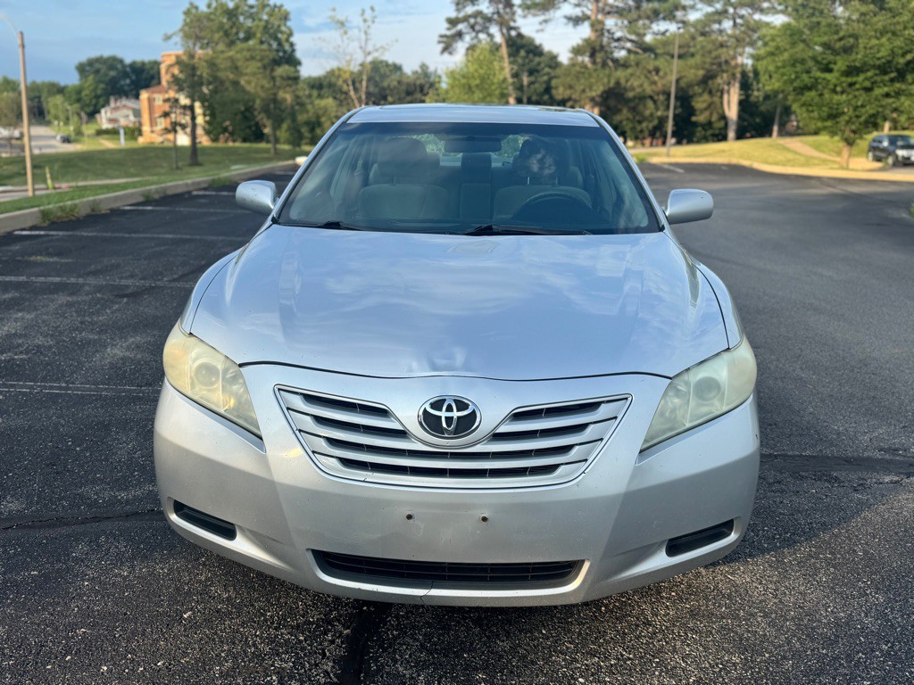 2008 Toyota Camry Image 2