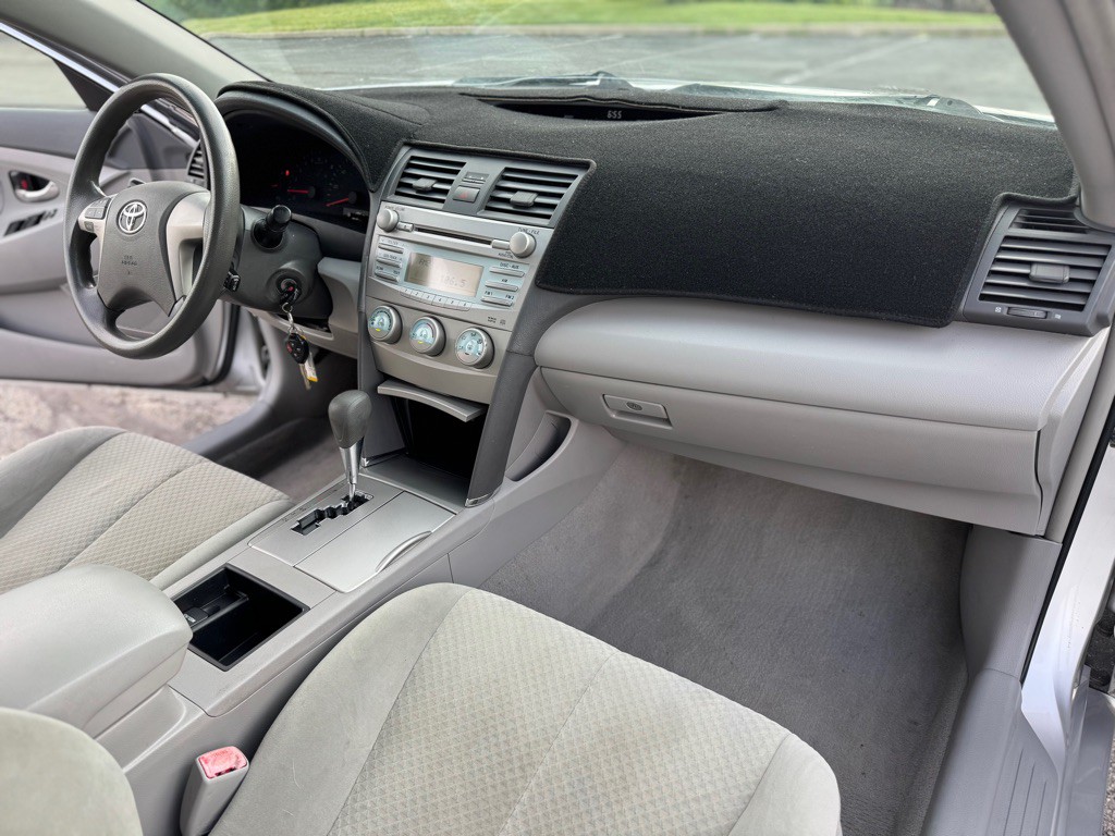 2008 Toyota Camry Image 17