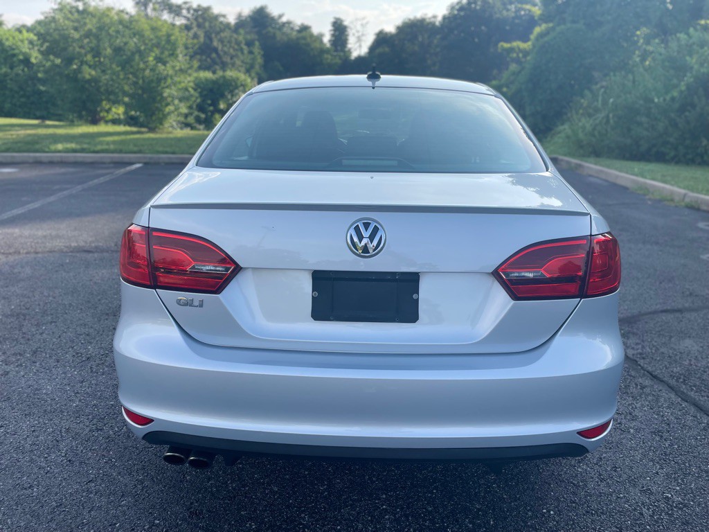 2012 Volkswagen Jetta Image 10