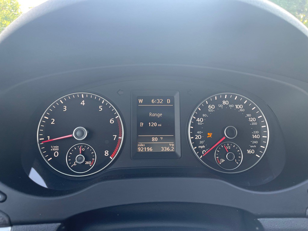 2012 Volkswagen Jetta Image 19