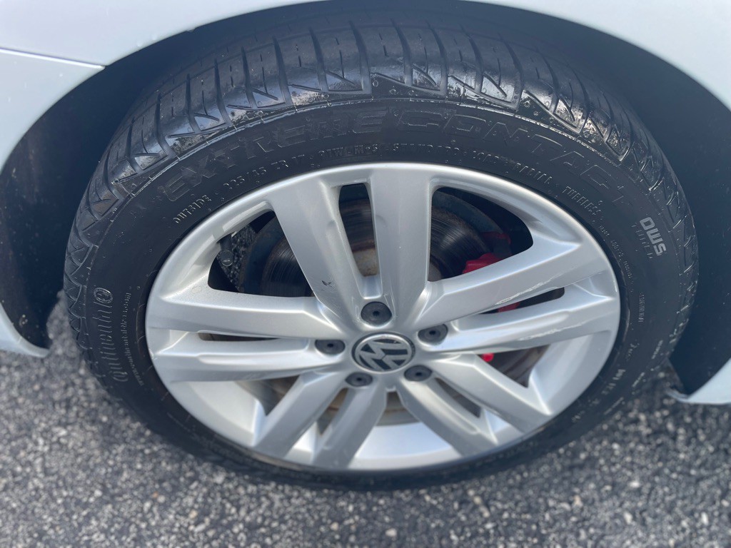 2012 Volkswagen Jetta Image 25