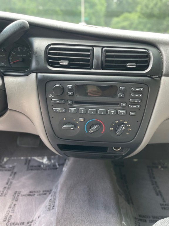 2002 Ford Taurus Image 14