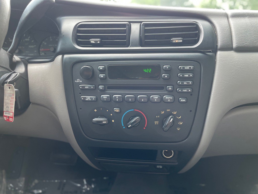 2002 Ford Taurus Image 18