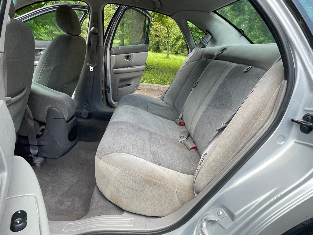 2002 Ford Taurus Image 20