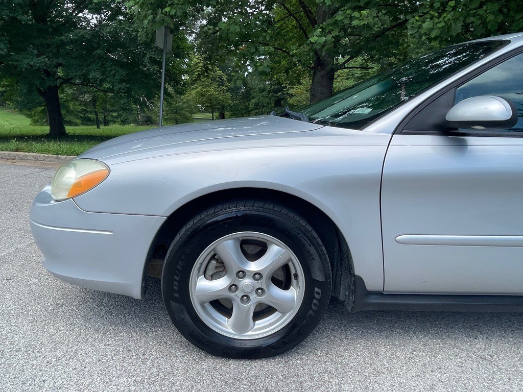 2002 Ford Taurus Image 21