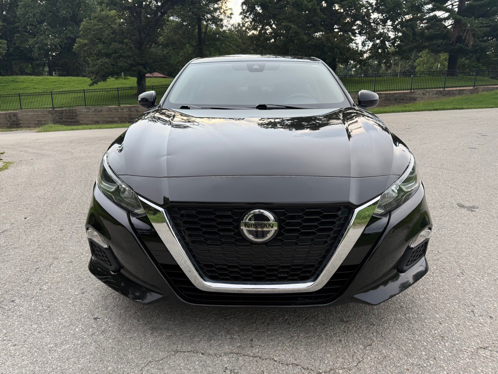 2021 Nissan Altima Image 4