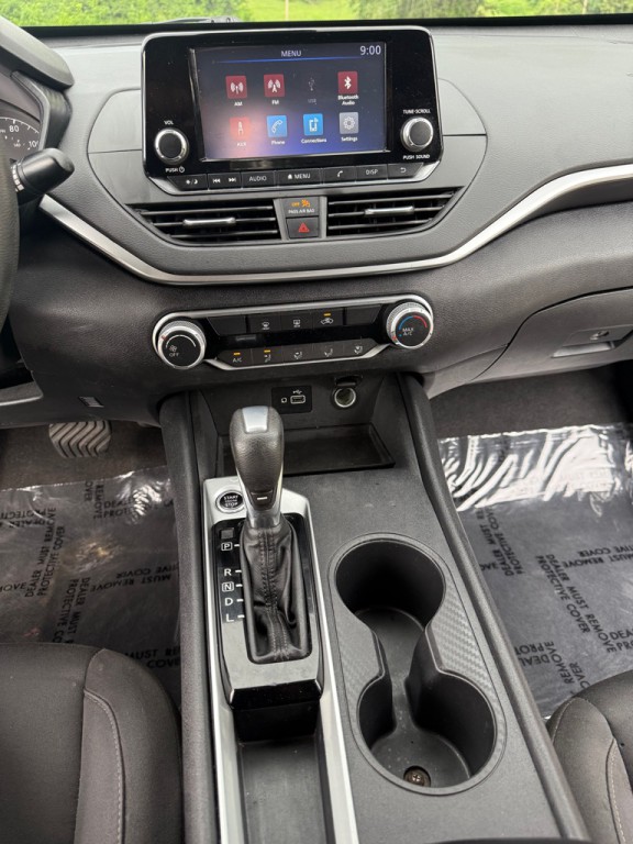 2021 Nissan Altima Image 16