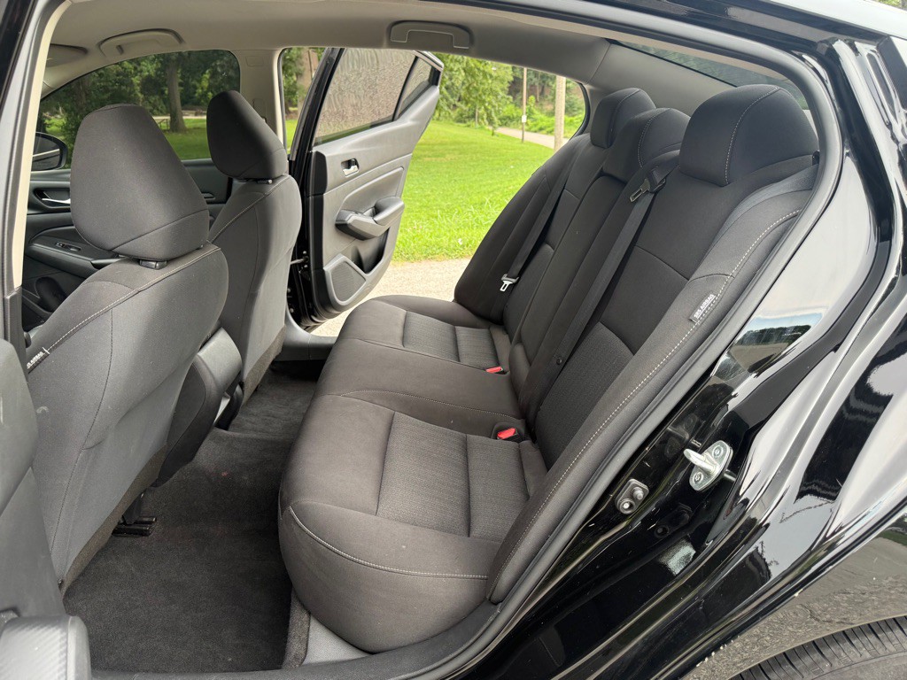 2021 Nissan Altima Image 23