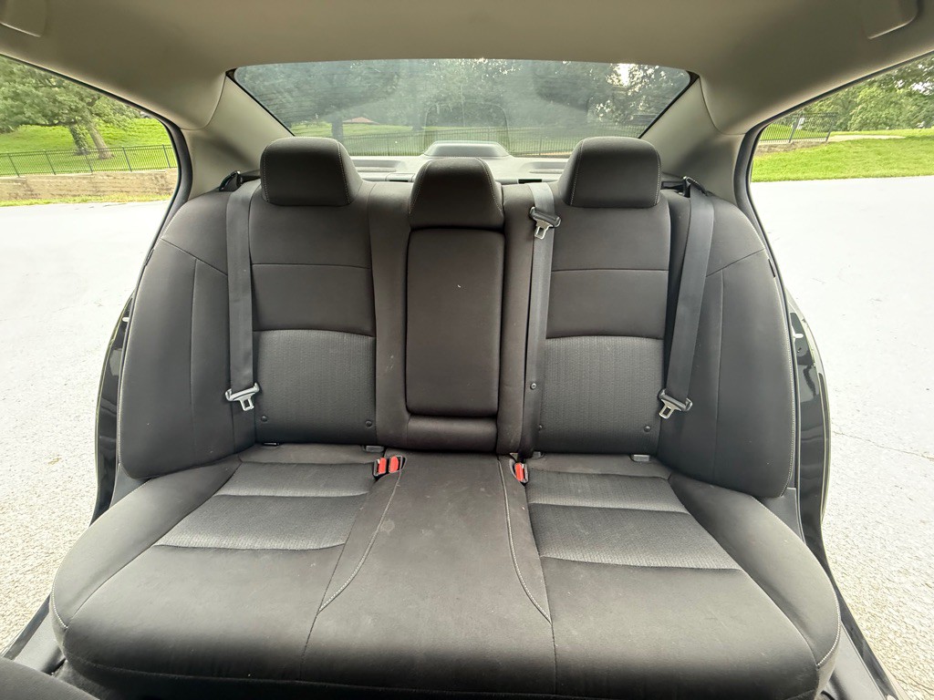 2021 Nissan Altima Image 24