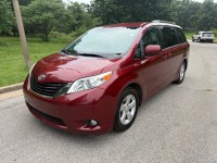 Image for 2013 Toyota Sienna LE ID: 6723919