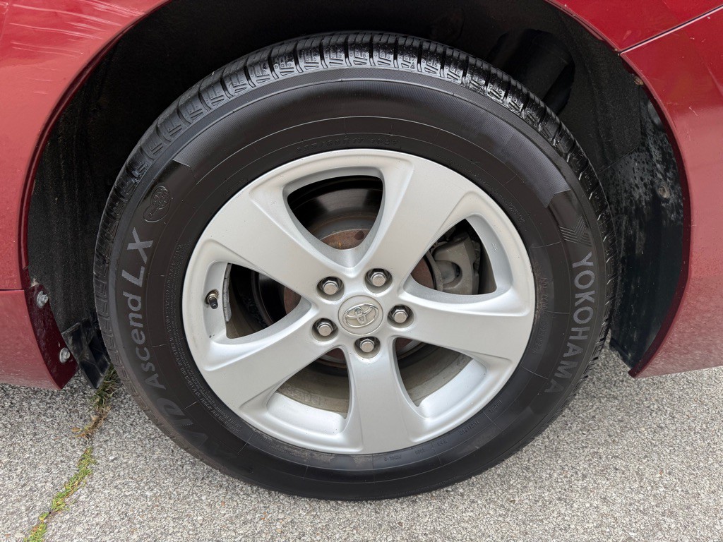 2013 Toyota Sienna Image 28