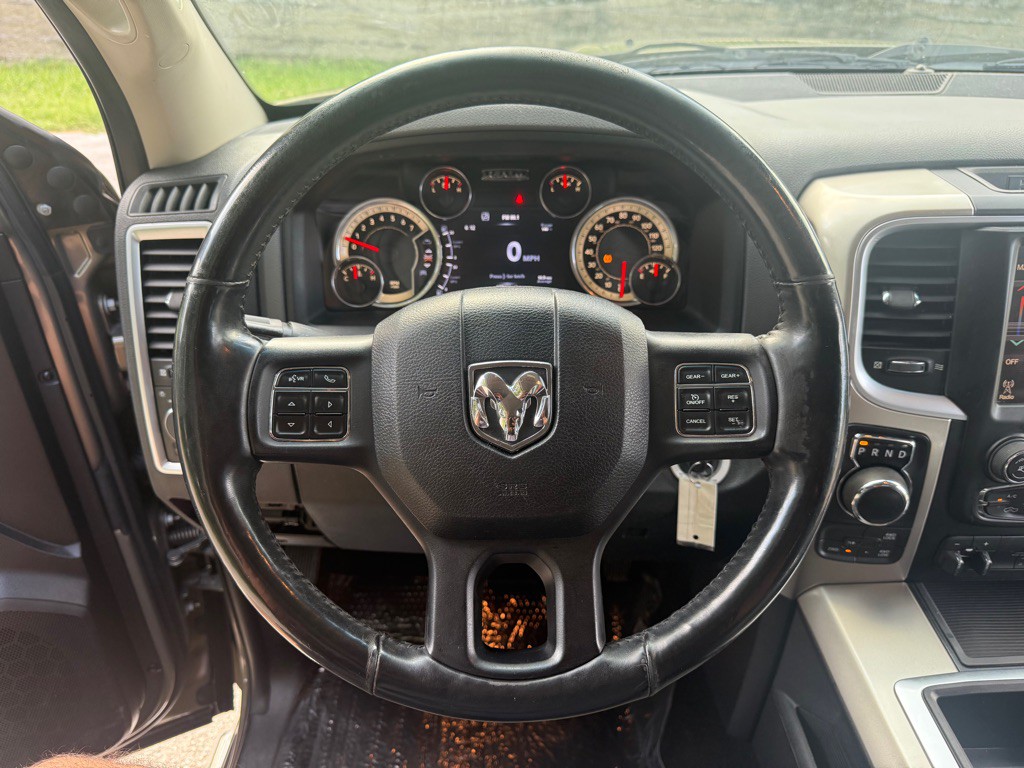 2015 RAM 1500 Image 8