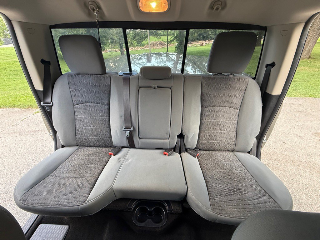 2015 RAM 1500 Image 17