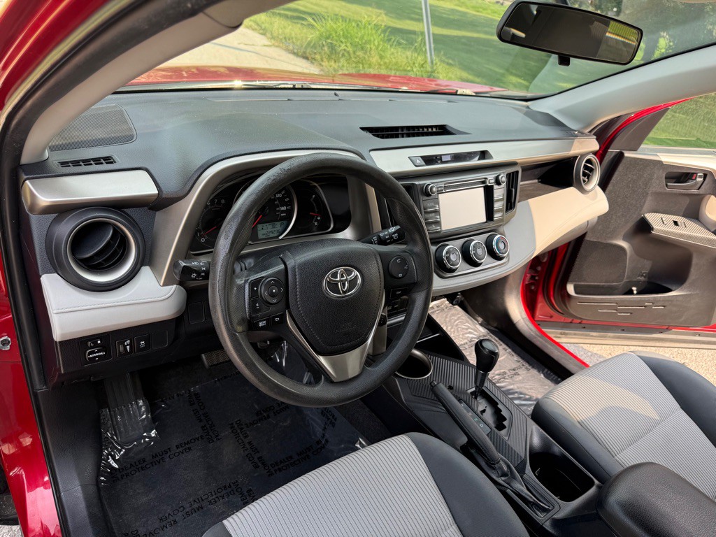 2015 Toyota Rav4 Image 7